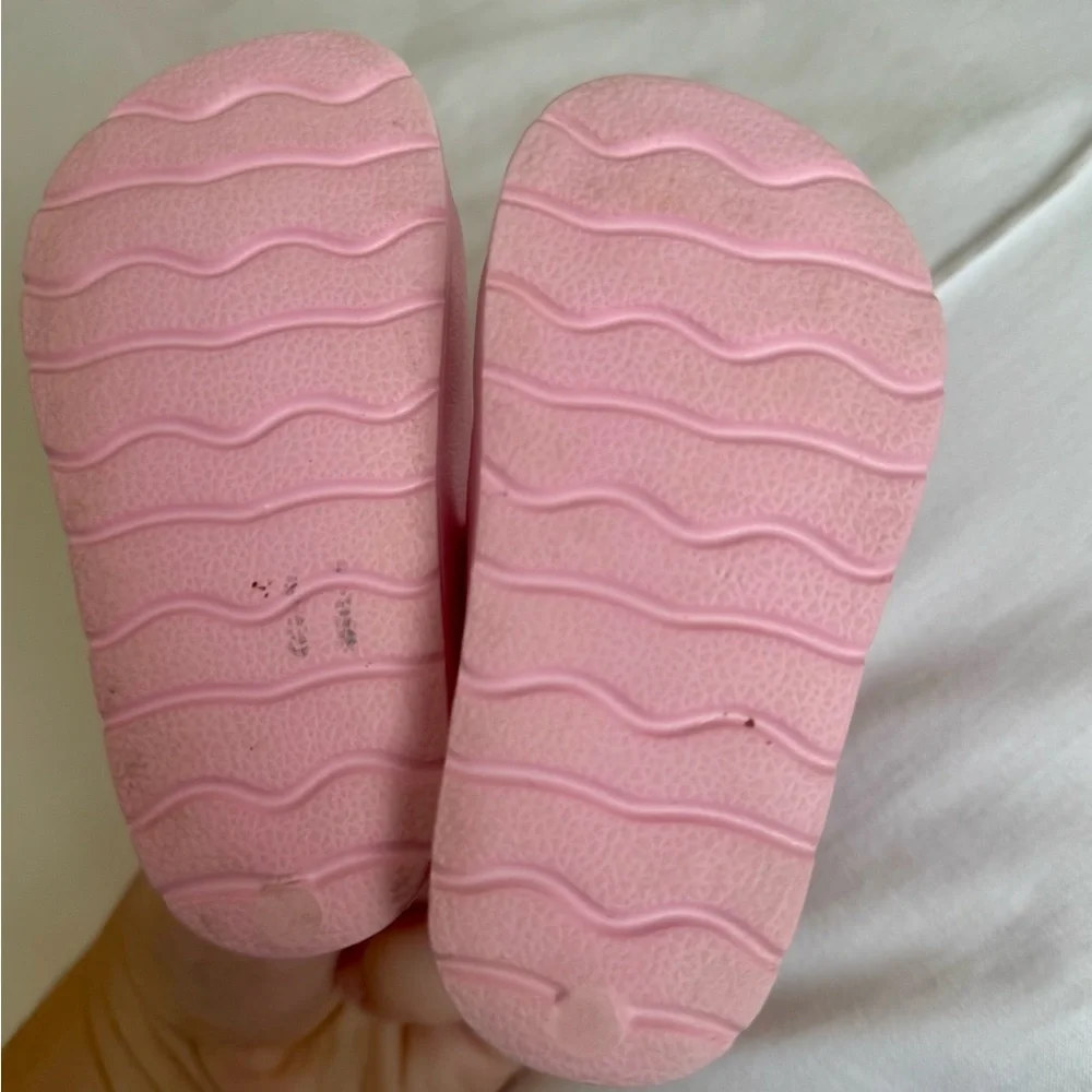 The Children's Place Light Pink Kids Sandals